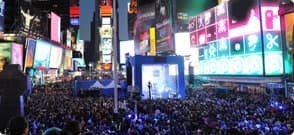Nokia Lumia 900 Takes Flight in Times Square