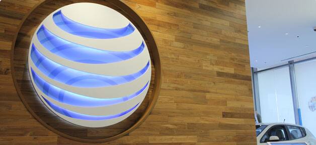 AT&T Opens Flagship Retail Store in Chicago