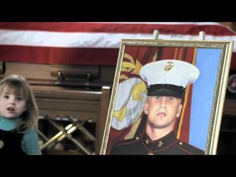 Behind the Scenes – Victoria Justice Takes the Pledge