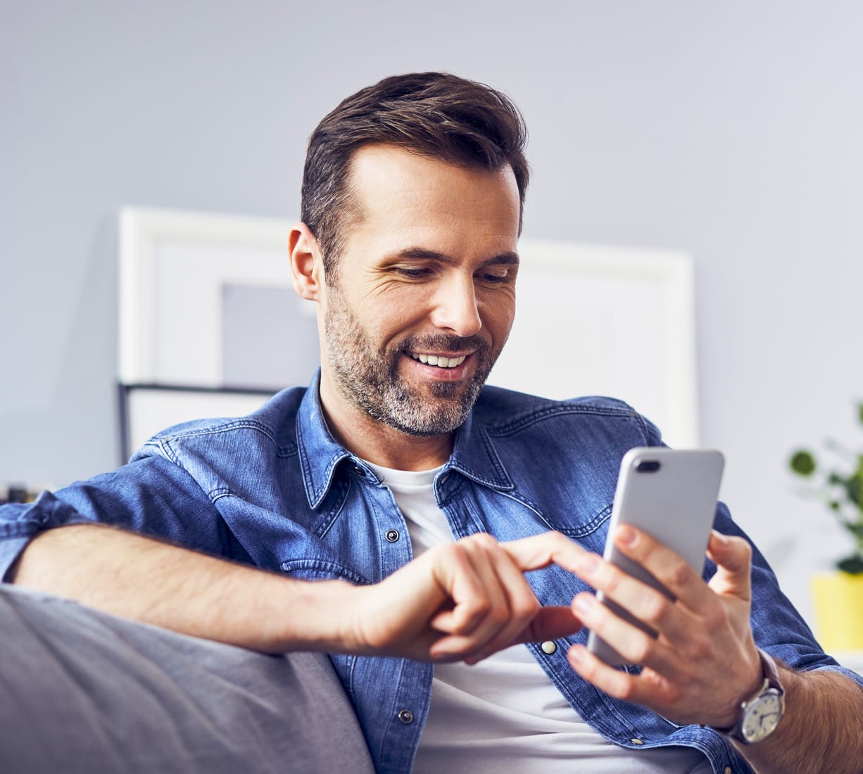 gvp_Hello-eSIM-intro-video_5001460