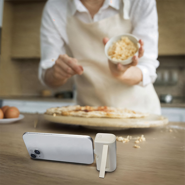 AT&T Essentials 5K Type C Stand Power Bank