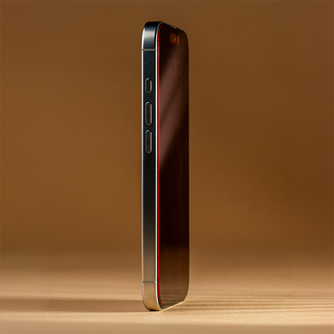 BodyGuardz Red Light Converter Screen Protector - iPhone 16/15