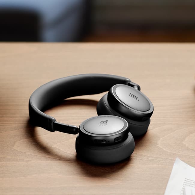 JBL Live 680NC On Ear Noise Cancelling headphones