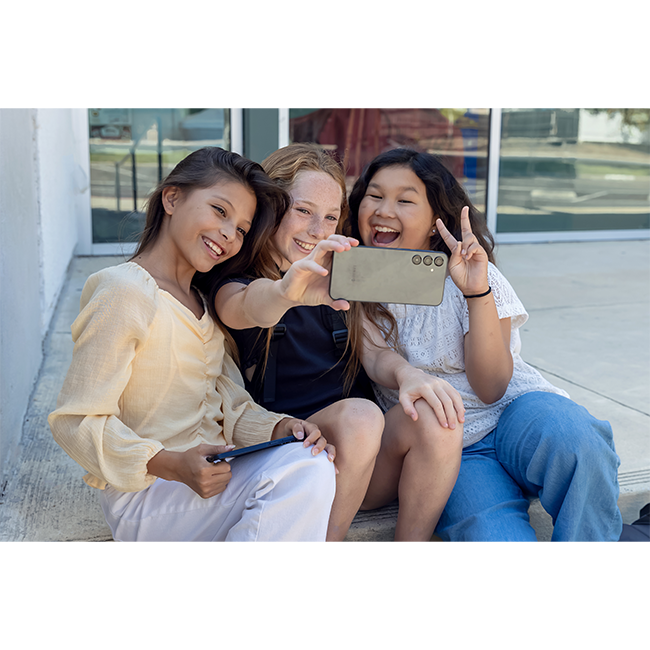 AT&T amiGO™ Jr. Phone - Black  (Product view 3)