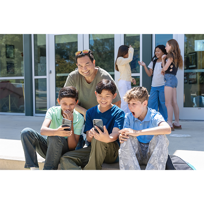 AT&T amiGO™ Jr. Phone - Black  (Product view 6)