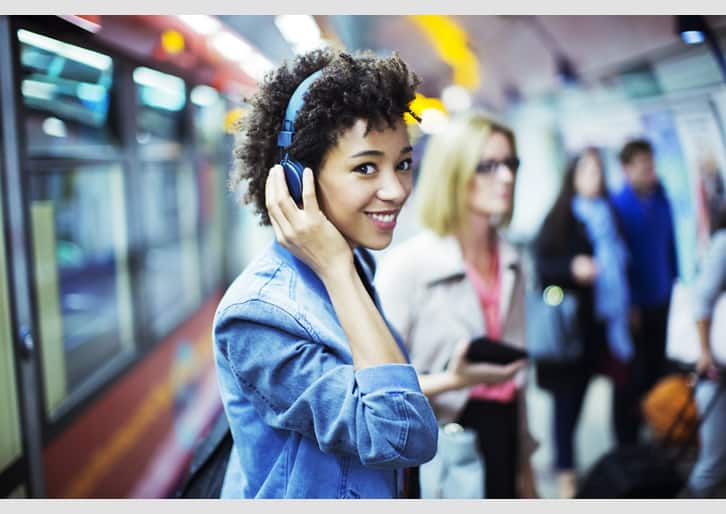8 essential cell phone accessories for your new phone