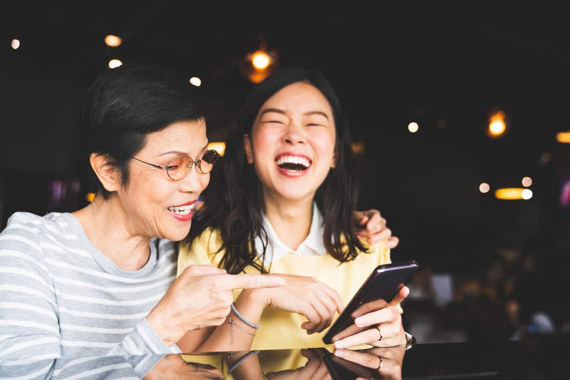 How to save pictures off your phone: 4 great options