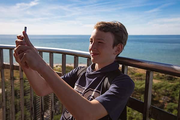 What age should a kid get a phone? A parent’s guide